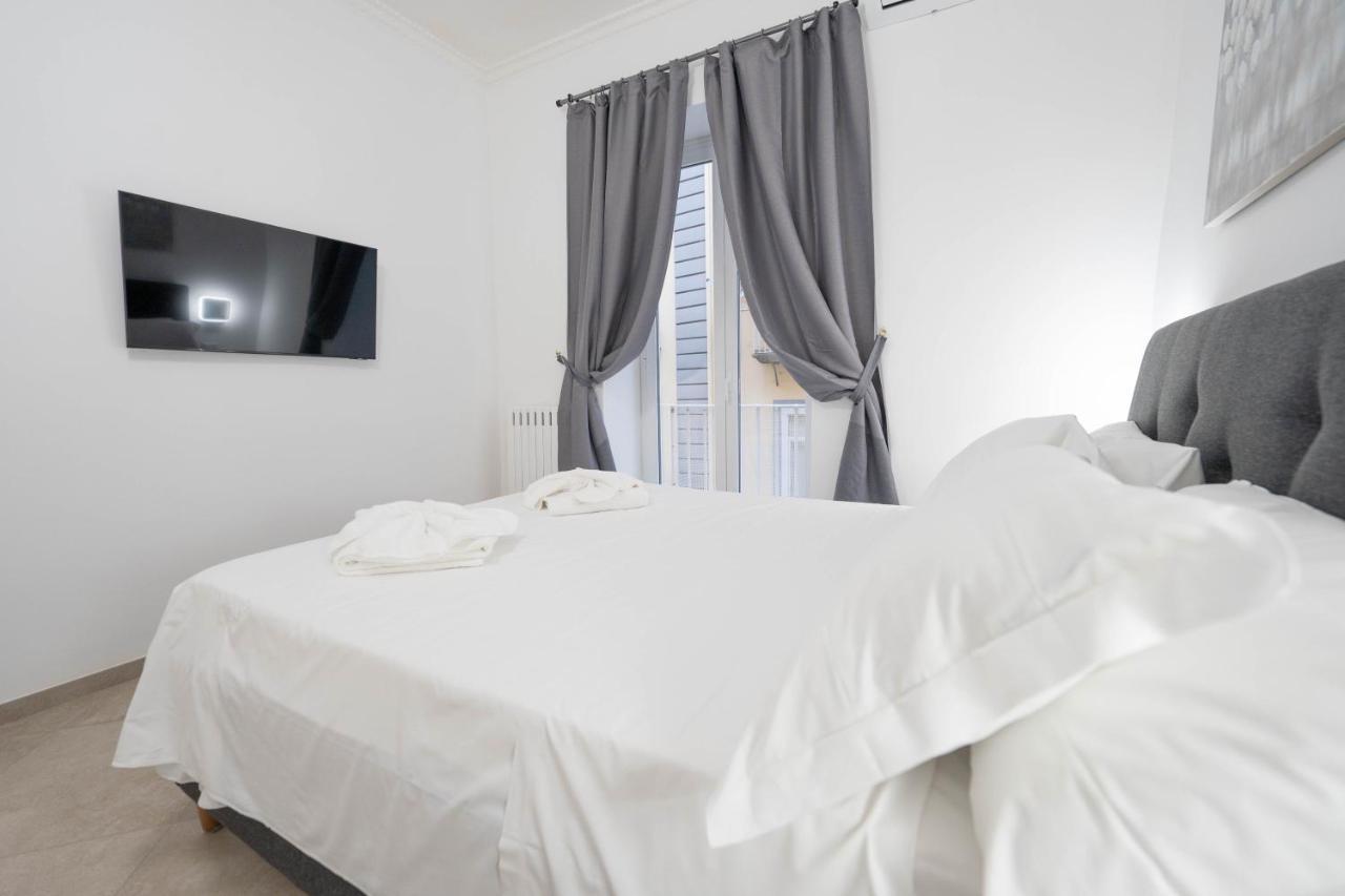Best Chiaia 74 By Dimorra Naples Luaran gambar